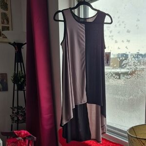 RAPZ STUNNING Sleeveless Asymmetrical 2-Tone Tunic (C16)